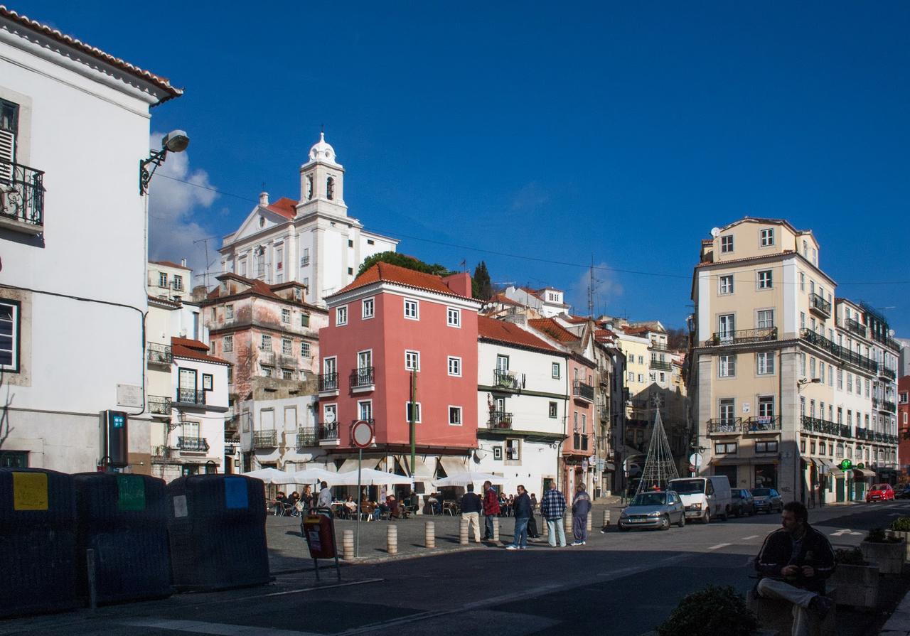 Alfama 44 Apartment *